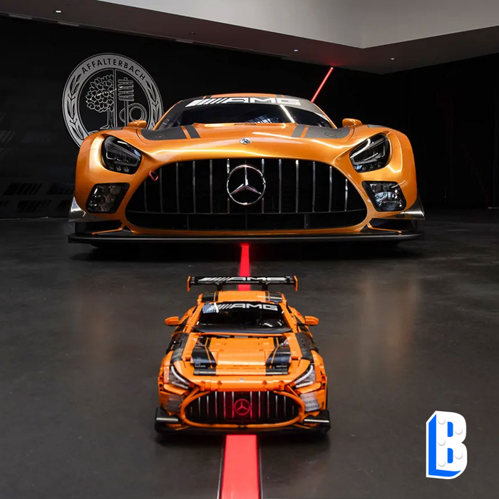 Mercedes AMG GT3 échelle 1:8