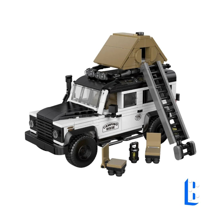 Le pick up avec sa tente de toit - vitrine incluse