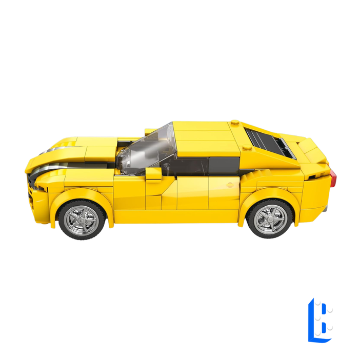 La voiture de sport jaune