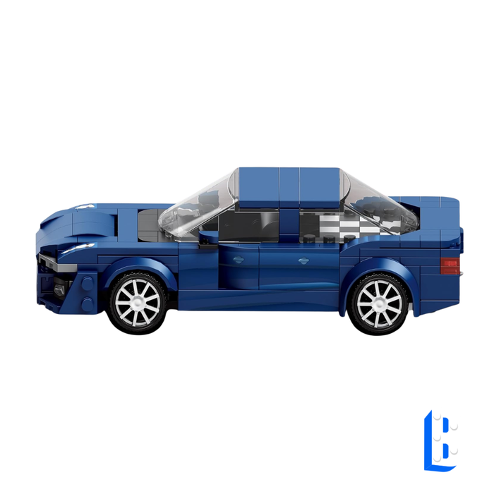 La voiture de sport bleu foncé