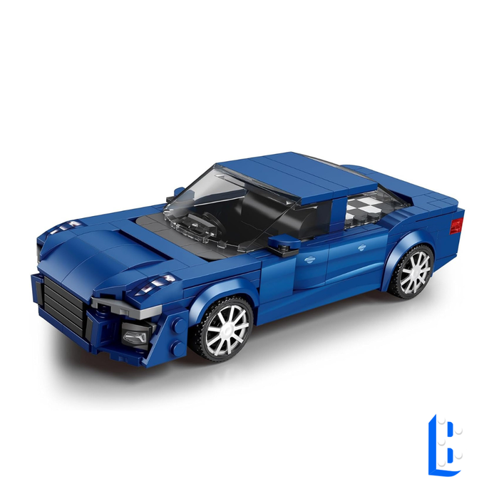 La voiture de sport bleu foncé