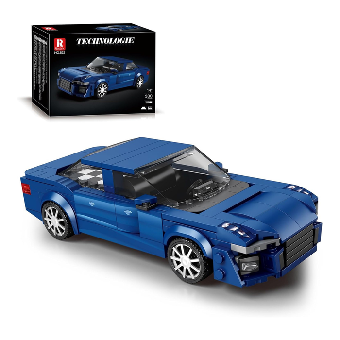 La voiture de sport bleu foncé