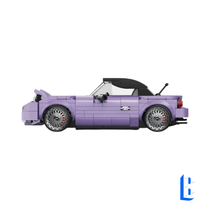 La voiture de sport violette (vitrine inclus)